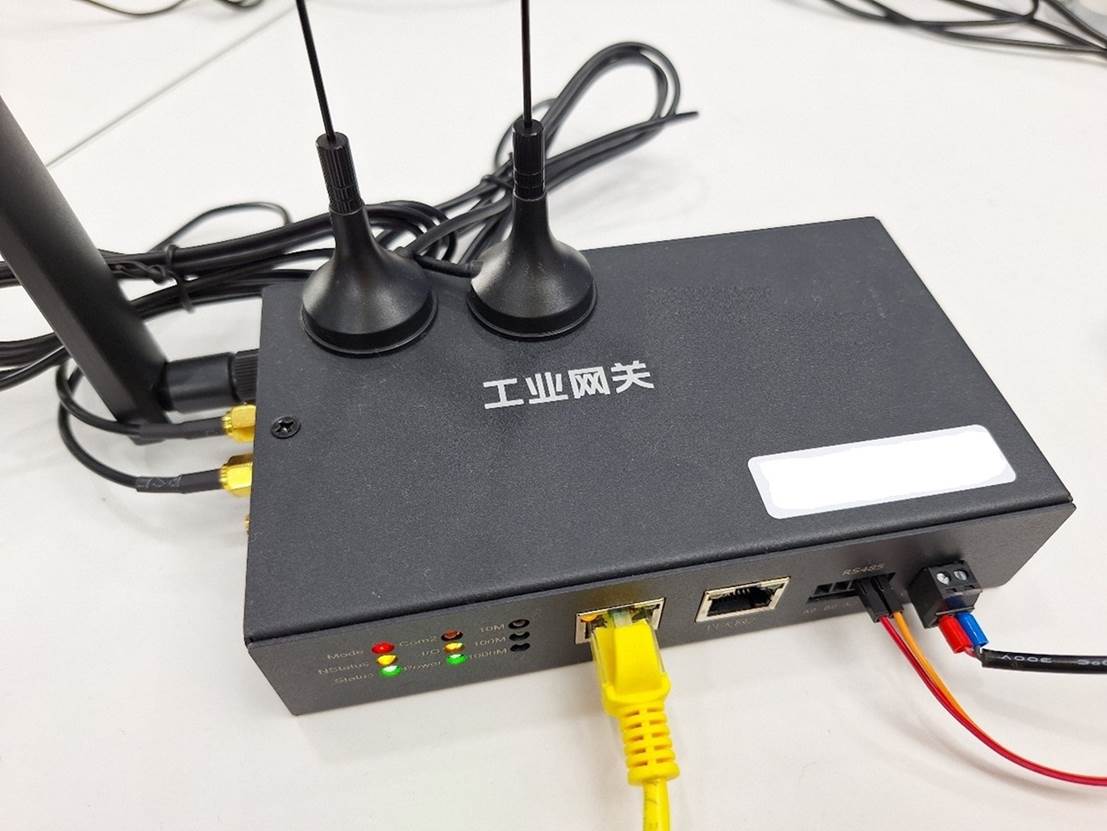 黑色的游戏机

AI 生成的内容可能不正确。